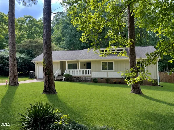 2013 Englewood Dr, Apex, NC 27539