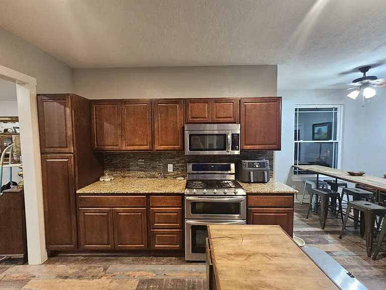 409 Perkins Ave — Photo 6