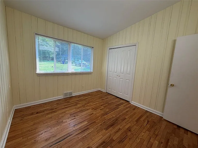 2720 Hollywood Dr — Photo 9