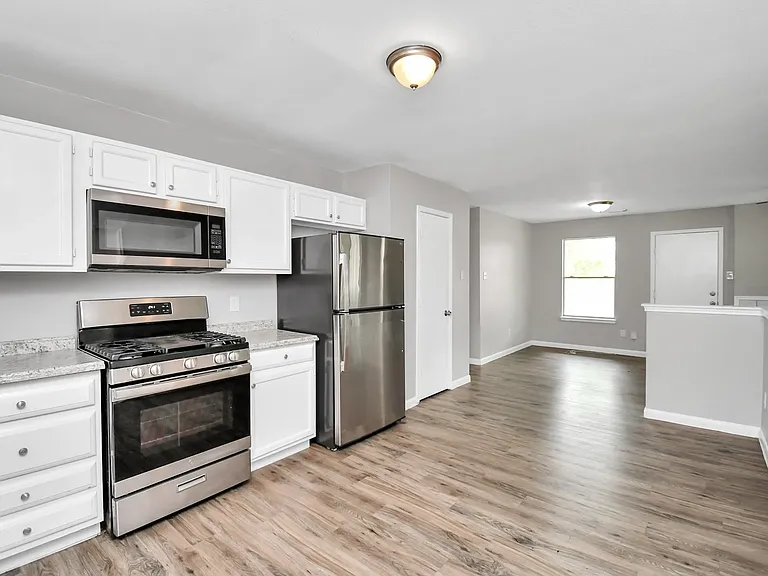 8106 Claiborne St — Photo 12