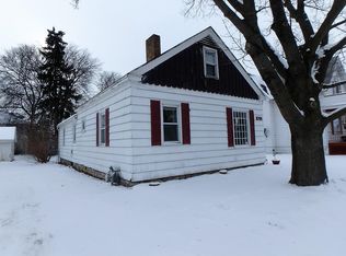 1026 E Walnut St, Green Bay, WI 54301
