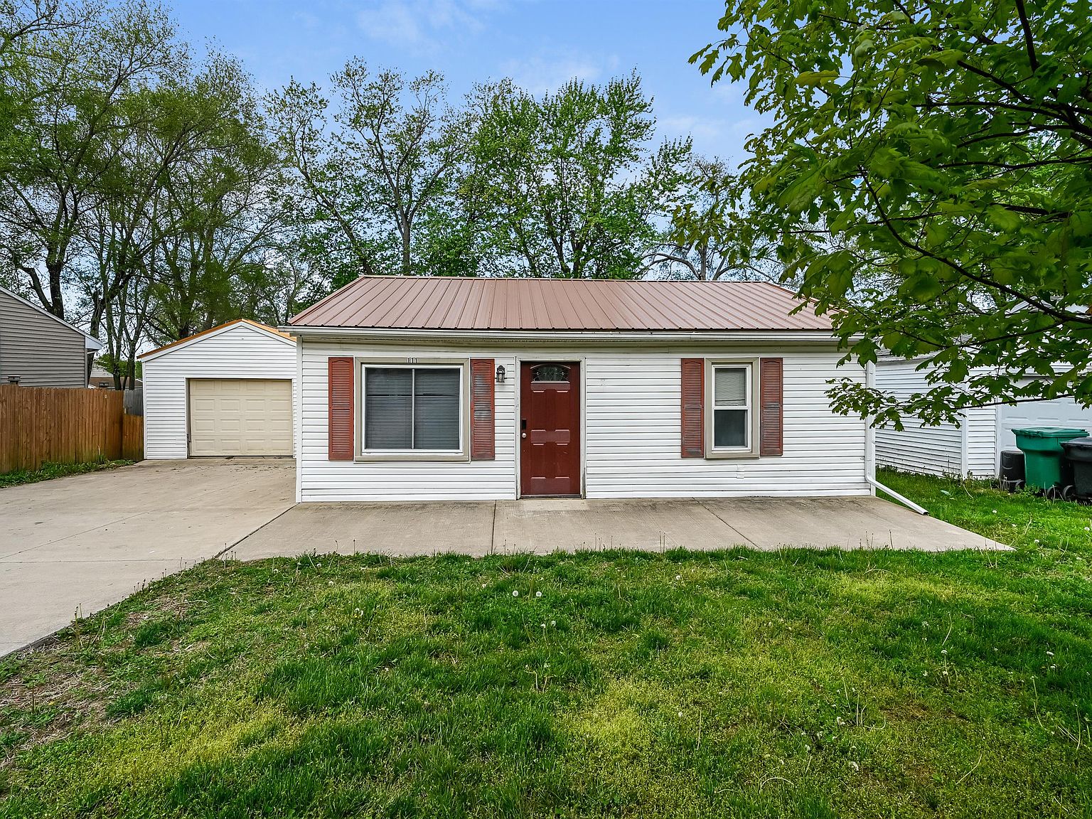 111 Walnut St, North Pekin, IL 61554 | Zillow