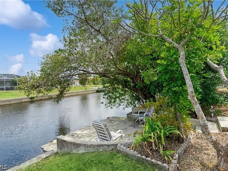 1453 Venetian Ct — Photo 12