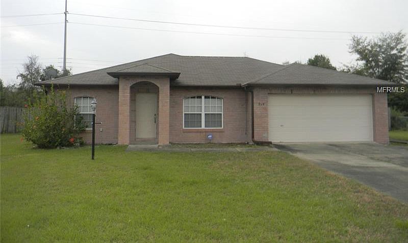1st image of 914 W Embassy Dr