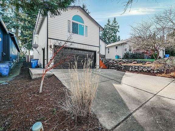3rd image of 2317 NE 52nd St