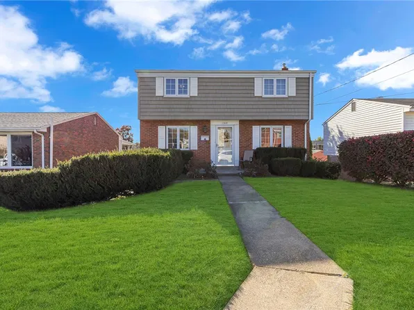 1308 Chaplin St, Conway, PA 15027