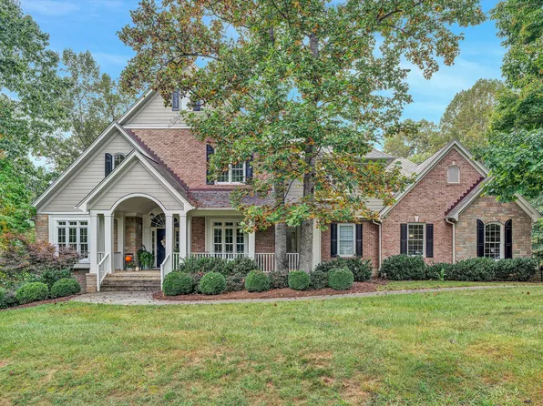 5440 Ridgelea Estates Dr, Roanoke, VA 24018