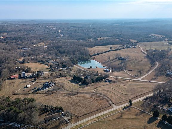 5th image of 1932 Belle Shoals Rd