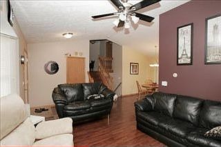 3rd image of 5947 Violet Ln