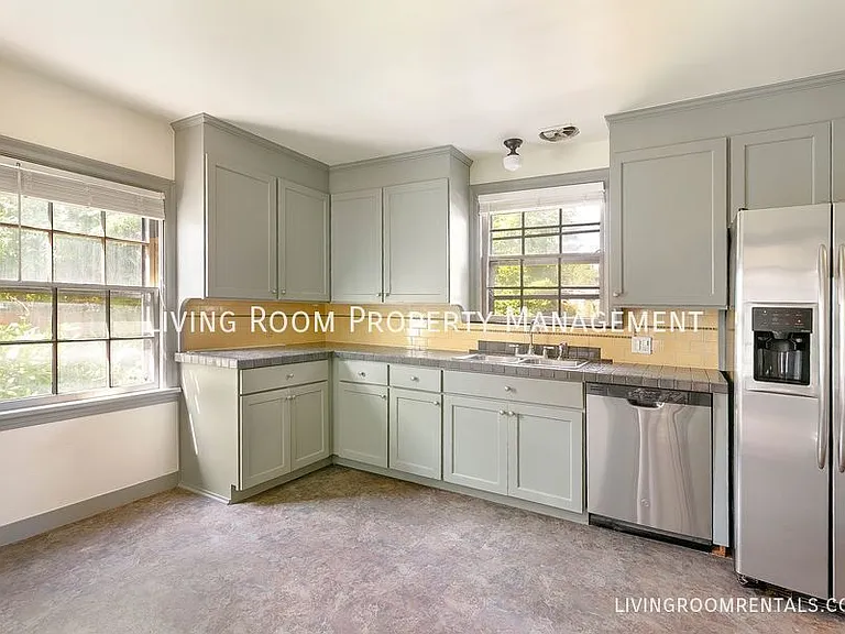 6445 N Williams Ave — Photo 6