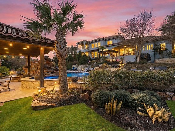 4th image of 1628 Old Boerne Rd