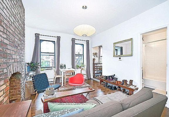 3rd image of 504 Manhattan Ave APT 2F