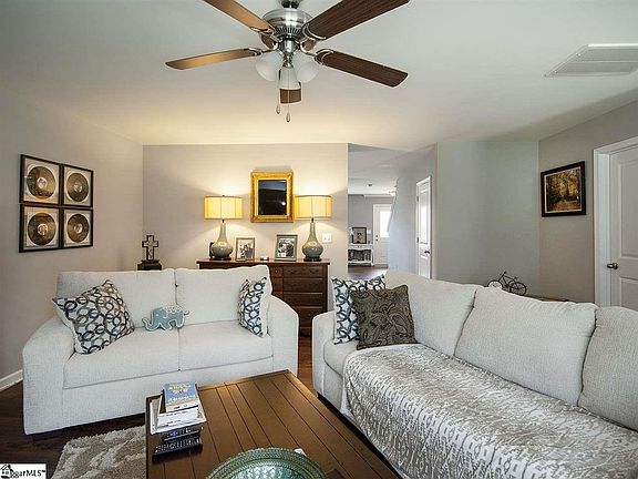 5th image of 203 Triple Creek Dr
