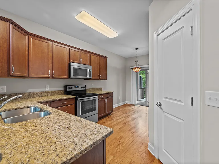 118 Cypress Cir — Photo 27