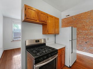 2419 Menard St, Saint Louis, MO 63104