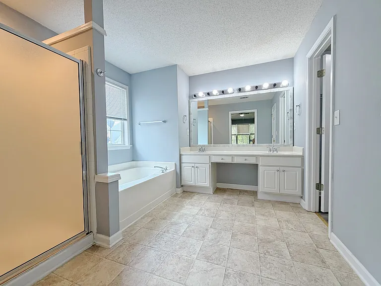 11545 Carriage Park Ln — Photo 19