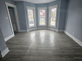 213 E 28th St #1, Erie, PA 16504