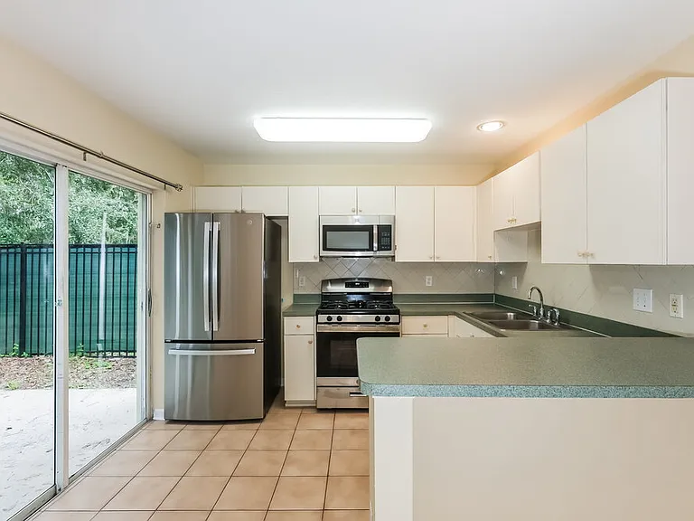 6221 Kiteridge Dr — Photo 8