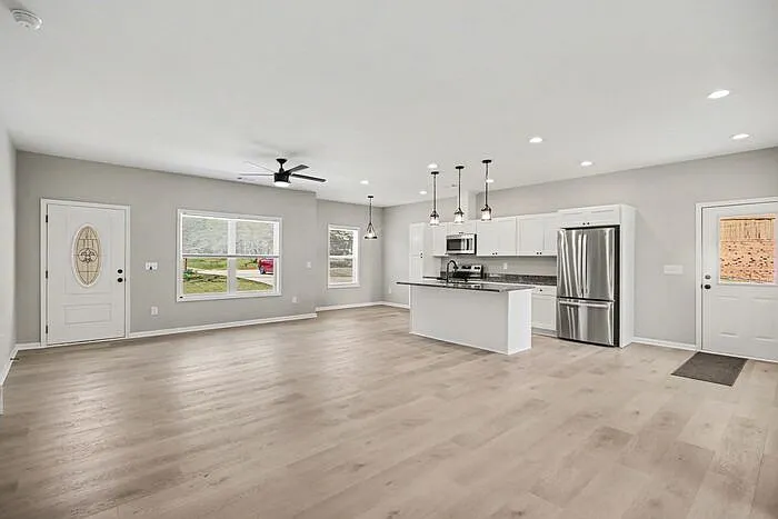 3907 Lauada Dr — Photo 11