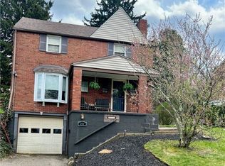 211 Constitution Ave, West Mifflin, PA 15122