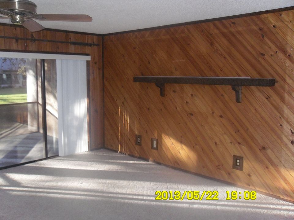 1st image of 656 Woodridge Dr
