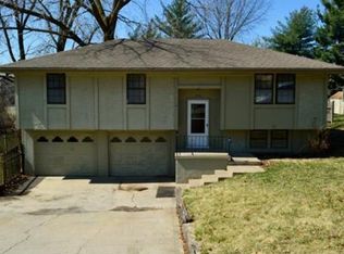 3710 N Woodland Ave, Kansas City, MO 64116