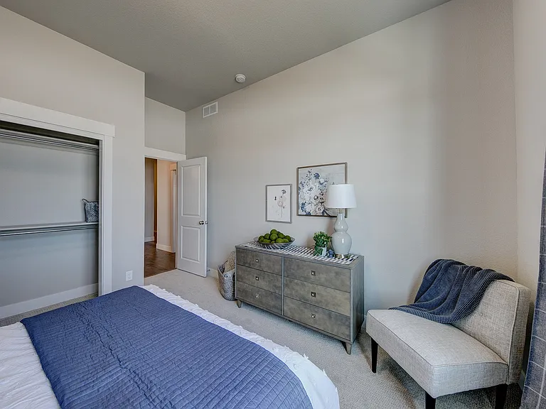 3303 Red Mountain Ave — Photo 17