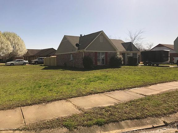 3rd image of 7450 Cliffwood Dr