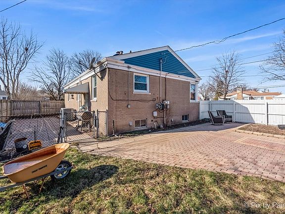4th image of 1839 Belleview Ave