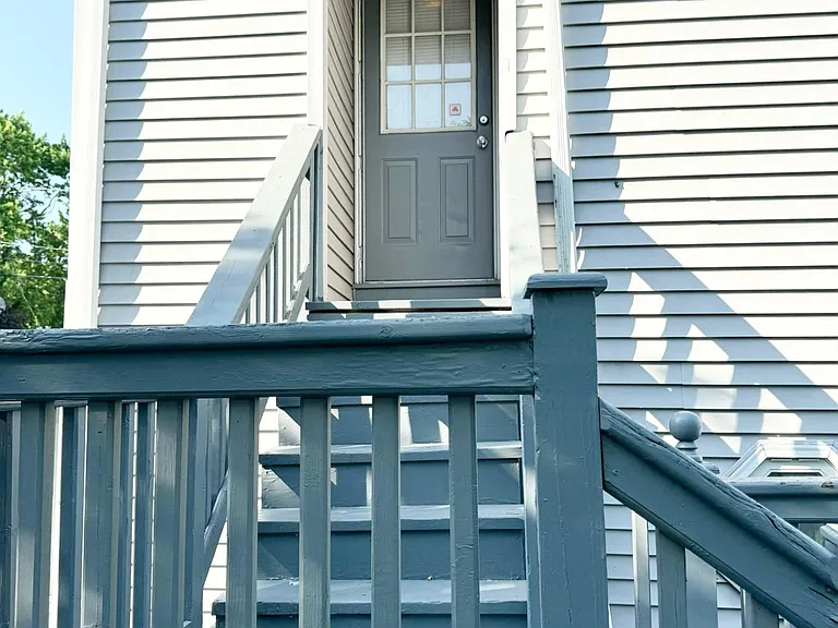 628 S State St #1 — Photo 3