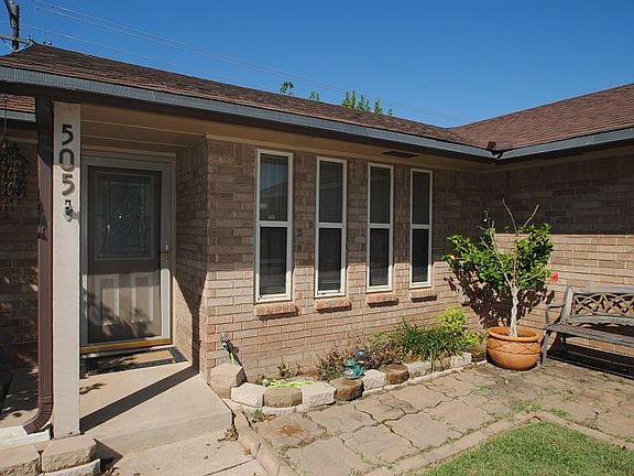 2nd image of 505 Crown Dr