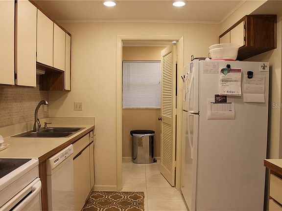 4th image of 3505 Tarpon Woods Blvd APT H405