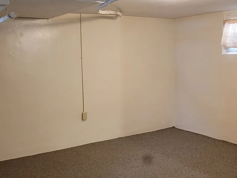 1037 N Woodrow Ave — Photo 14