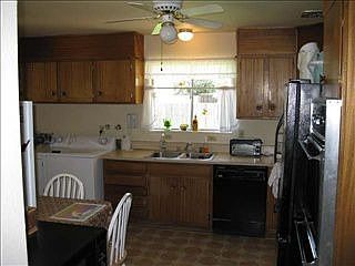 1st image of 802 W Hervey Dr