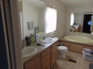 1 Valley Estates Ct, Kingsport, TN 37663