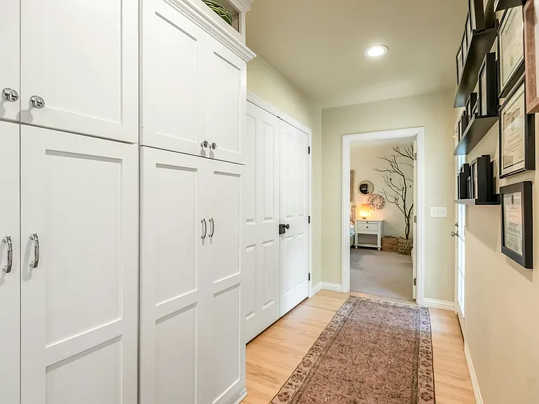 1531 W Laurel Ave — Photo 30