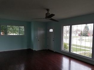 3095 Maxwell St, Trenton, MI 48183