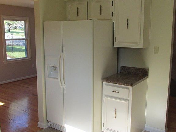 4th image of 3917 Kentland Dr