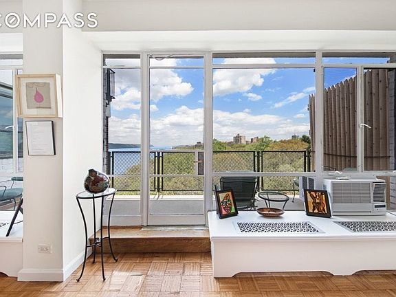 5th image of 2727 Palisade Ave APT 16K