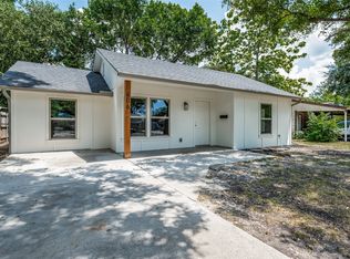 606 SE 12th St, Grand Prairie, TX 75051