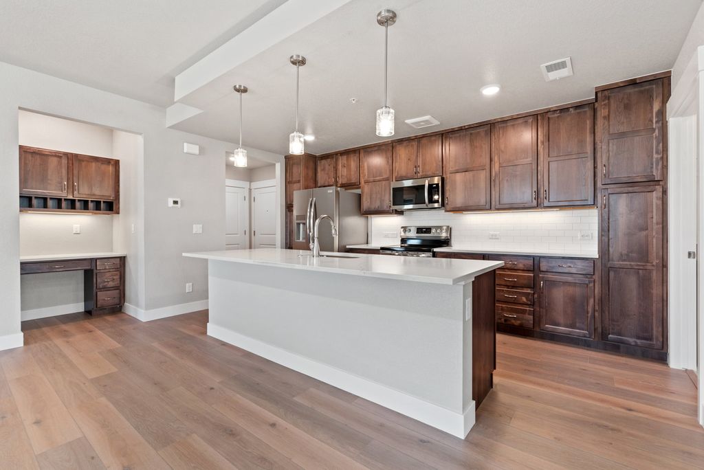 3440 Hightower Trail Dr #202