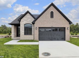 18714 Saint Joseph Dr, Macomb, MI 48042