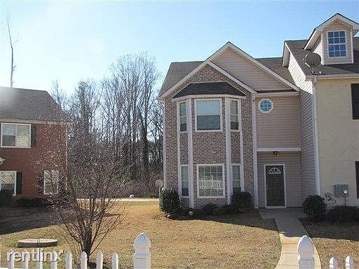 7673 Commerce Court , Riverdale, GA 30296