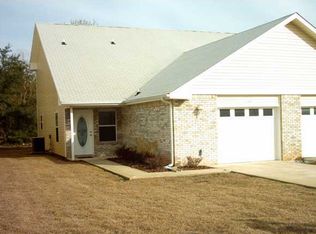 2140 Tom St, Navarre, FL 32566