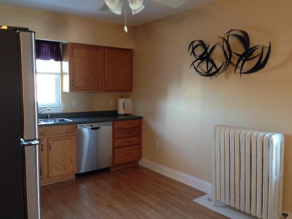 2nd image of 1422 Main St Fl 2