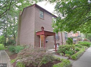 11741 N Shore Dr, Reston, VA 20190