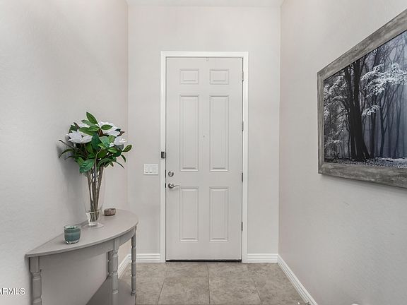 5th image of 2554 E STACEY Court