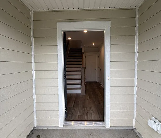 770 Park Ridge Dr — Photo 2