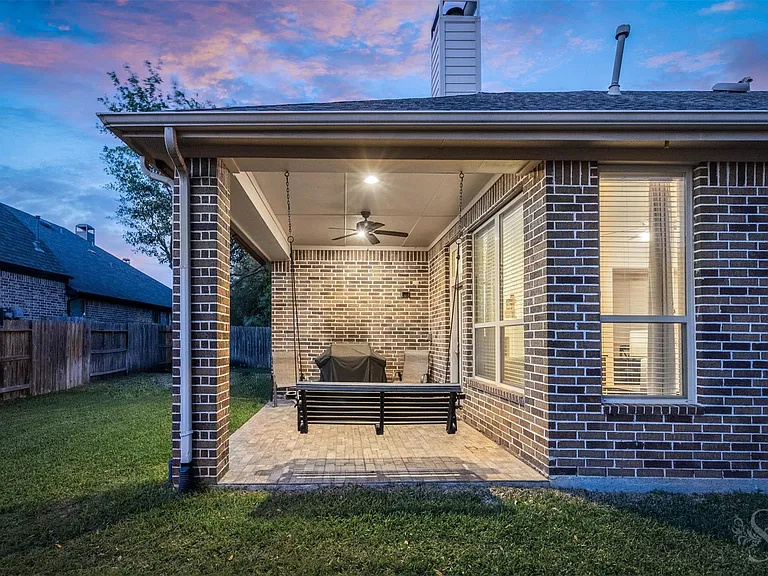 6003 Hedgepark Dr — Photo 43