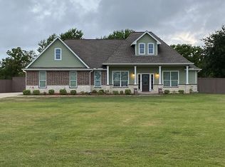 15419 Sundowner Dr, Beach City, TX 77523